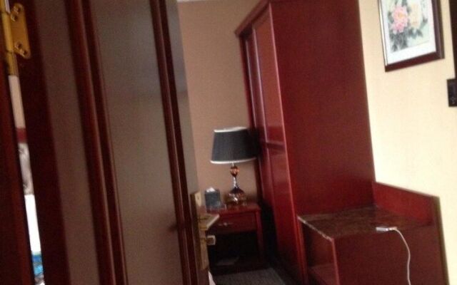 Dalian Zhuanghe Yiheng Sunshine Holiday Hotel