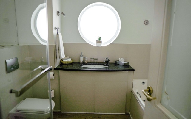 The Bantry Bay Aparthotel by Totalstay