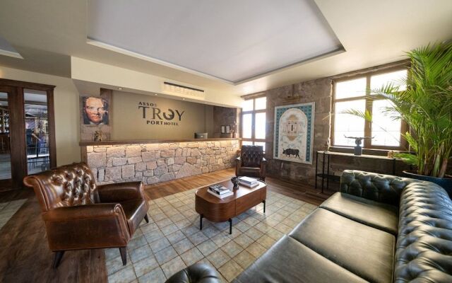 Assos Troy Port Hotel
