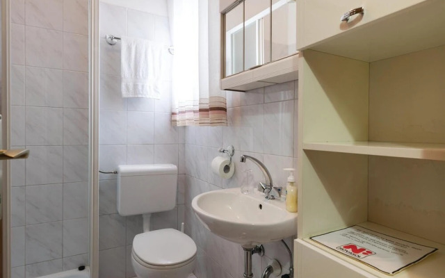 Nice Home in Hrboki With Wifi and 3 Bedrooms