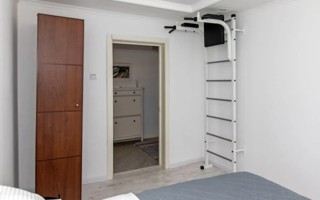 На Лермонтова 12