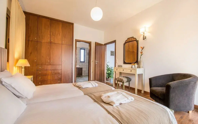 Chania Secluded Retreat - Kallithea Luxury Villa