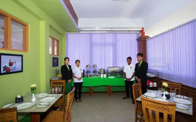 Hotel Rich