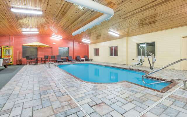 Super 8 by Wyndham Webster City IA