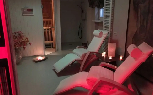 Holiday Apartment Garden Suite