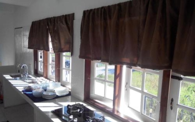 Formula One Bed And Breakfast F1 Sepang Klia Klia2 Kuala Lumpur International Airport Transit – Guest Rooms – Sepang