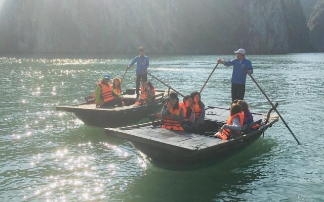 Dragon Bay Cruises