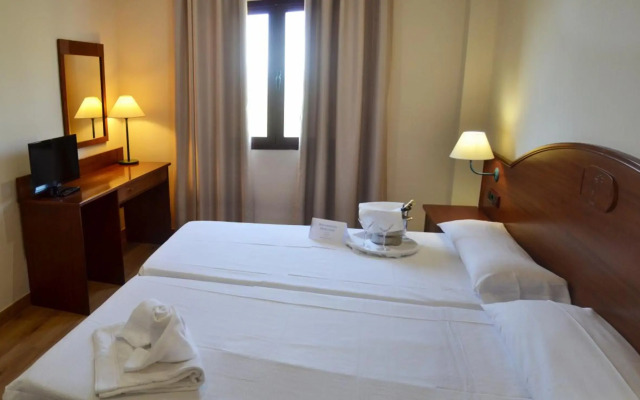 Hotel Reyes Ziríes