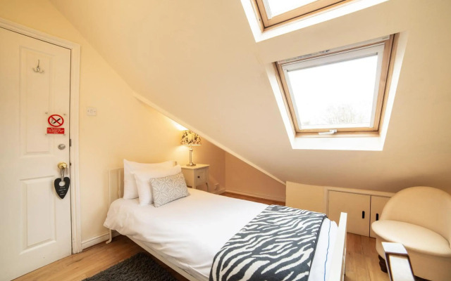 OYO Lonsdale Guest House