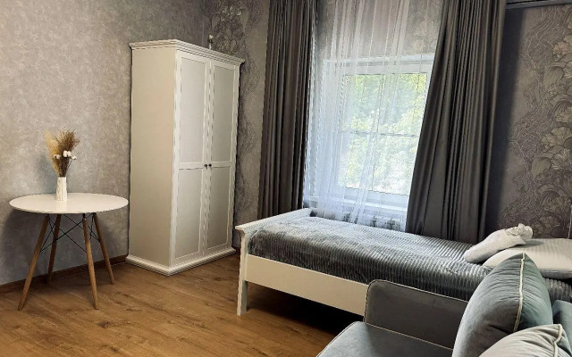 Уманский дом Семь Башен