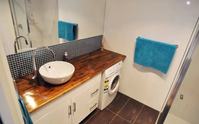 Waves On Florida - Surf Side