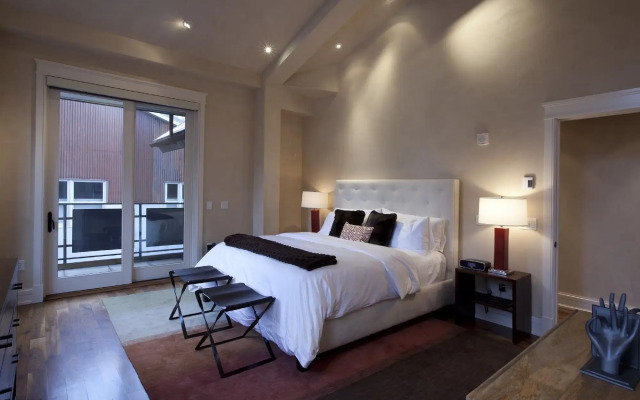 The Auberge Residences at Element 52