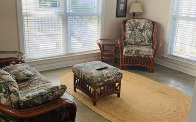 Principal Getaway - 4 Br Home
