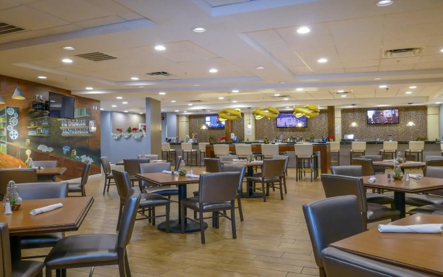 Holiday Inn Fort Myers - Downtown Area by IHG