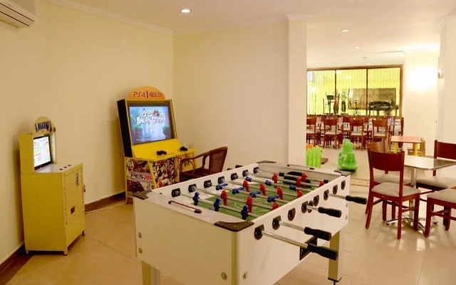 Club Karakas Apart