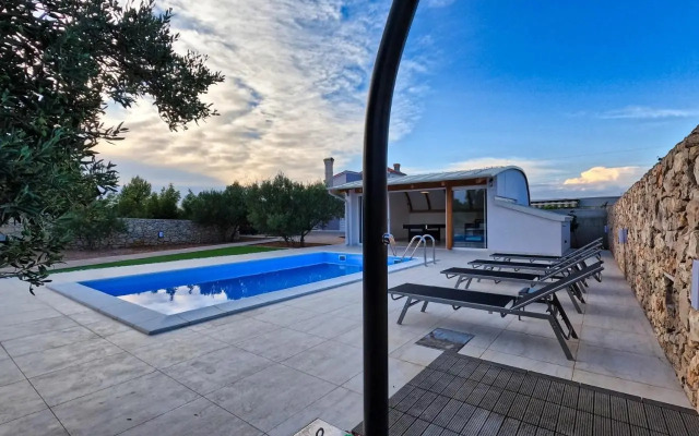 Villa 195