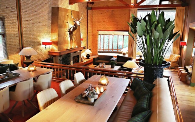 Unique & Modern Constructed Villa in Apeldoorn With Jacuzzi