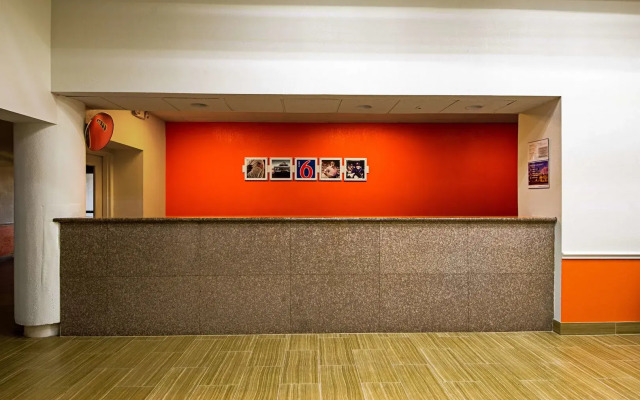 Motel 6 Opelousas, LA