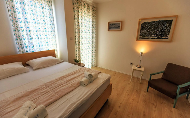 Apartments 'Rux de Luxe'