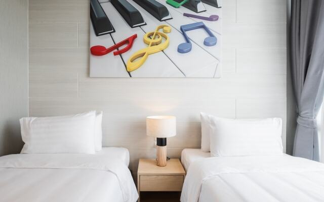 The Grand Jomtien by Favstay