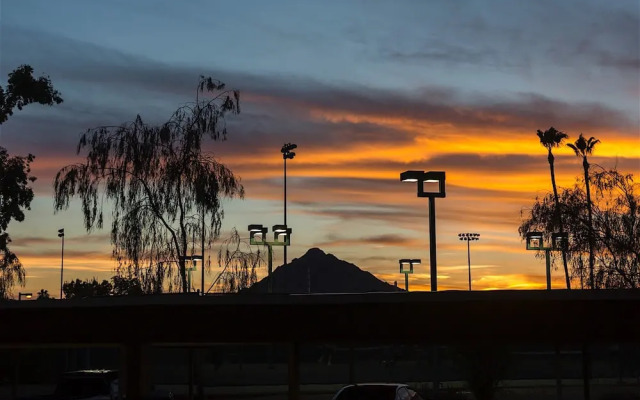 Parktopia 1 BR by Casago