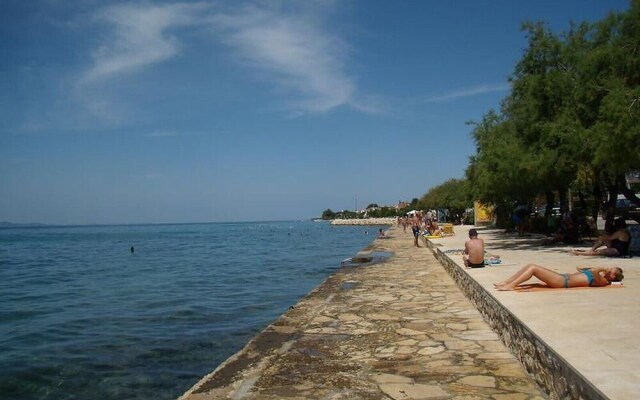 Family Ground Floor Apartment, Close to the Beach