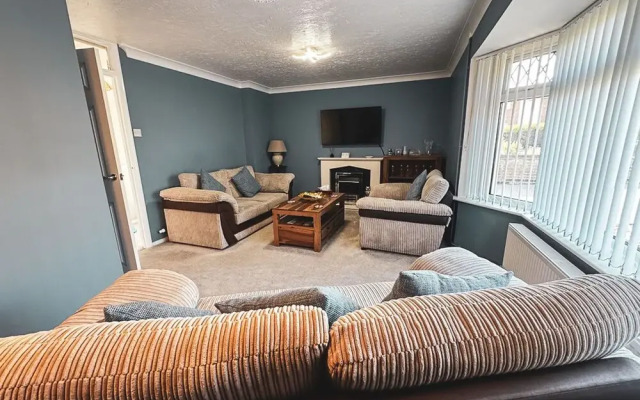 Charming 3-bedroom Bungalow in Oulton Lowestoft
