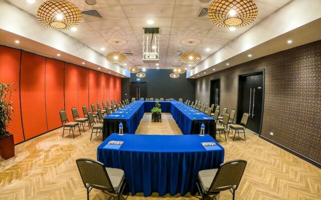 Highlander Hotel & Apartments