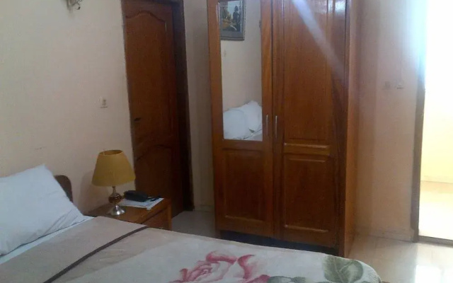 Hotel Pour Vous