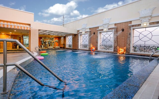 Sivaraj Holiday Inn