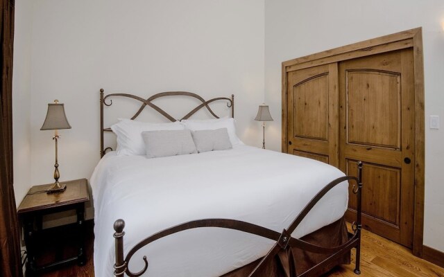 Golf Terrace Townhome 25