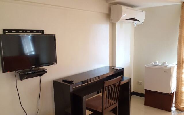 Ava Palm Suites