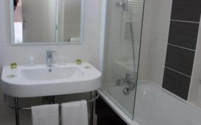 La Chartreuse Logis Hotel Restaurant