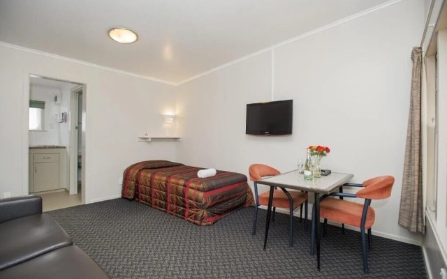 Travellers Inn Motel