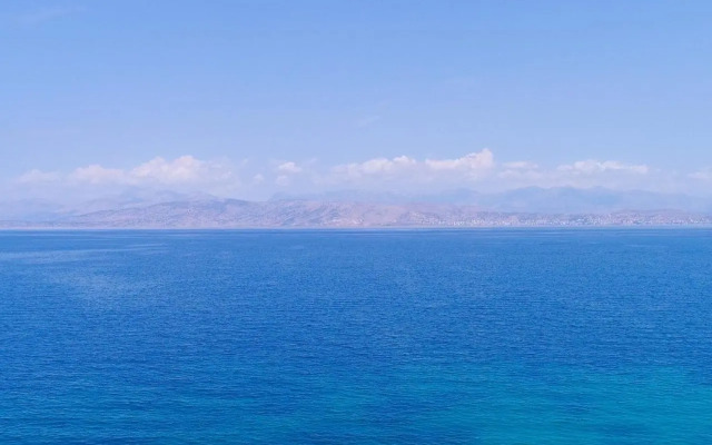 Beach House Varvara