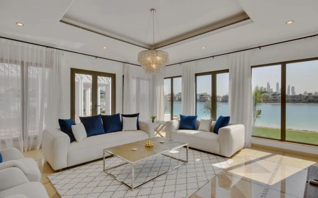 5 Villa w Private Pool Beach on Palm Jumeirah