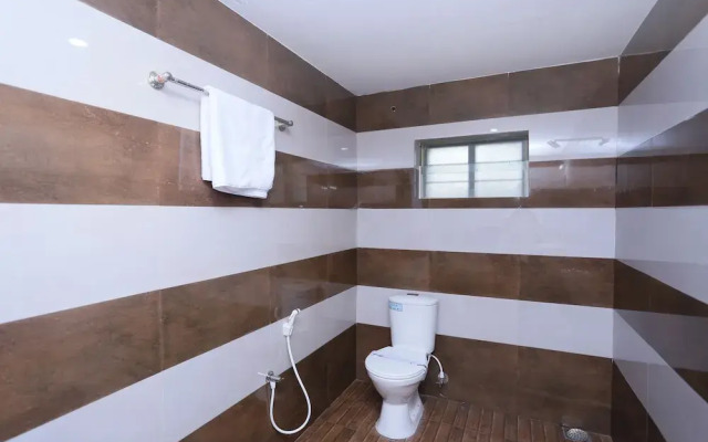 OYO 14328 Hotel Rv Tower