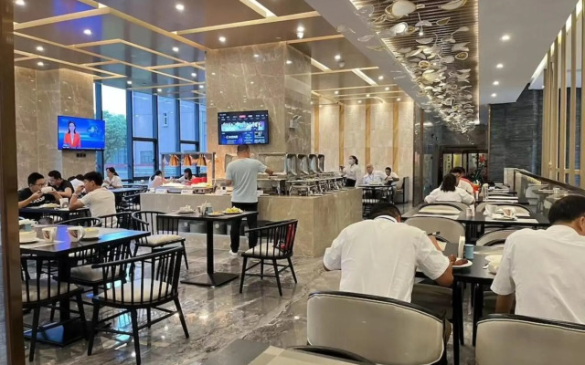 Qingyuan Yuanguang Argyle Hotel