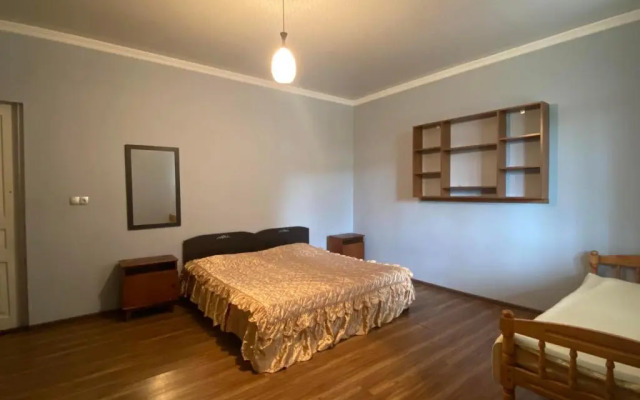 Natia guest house