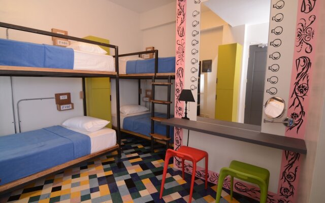 Makati Junction Hostels