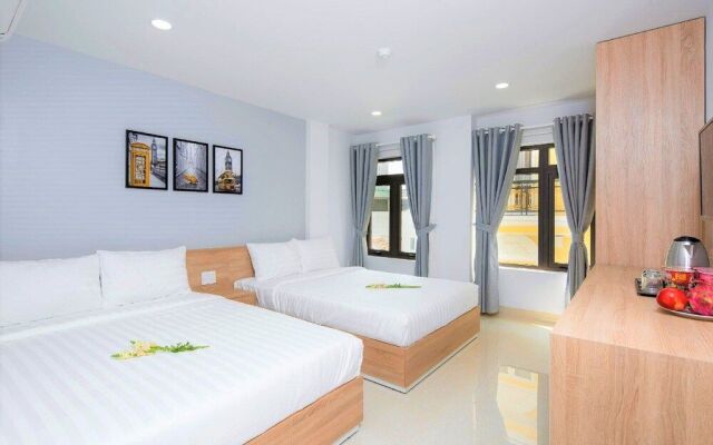 Luna House Danang