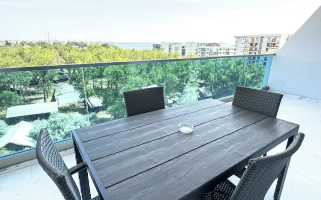 Wave 6 Apartments