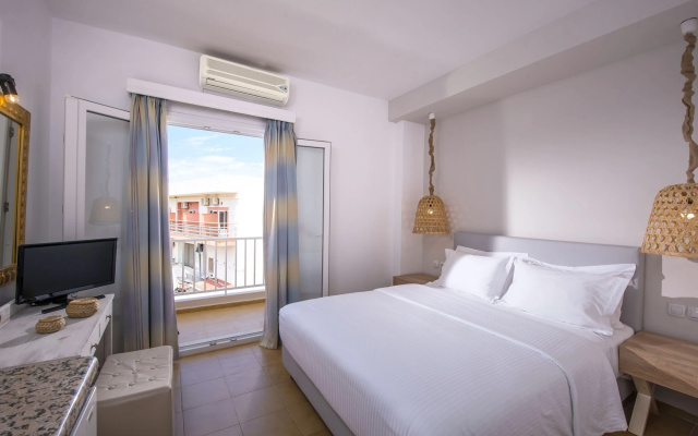 Mistral Hotel