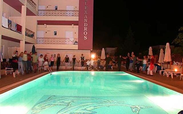 Alexandros Hotel