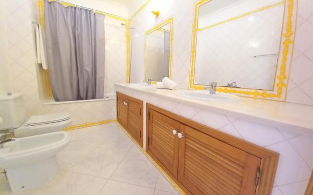 T2  Calçadao VISTA DE LUXO FRENTE MAR 6 PESSOAS