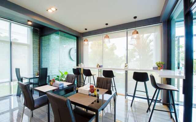 The Living Samut Prakan
