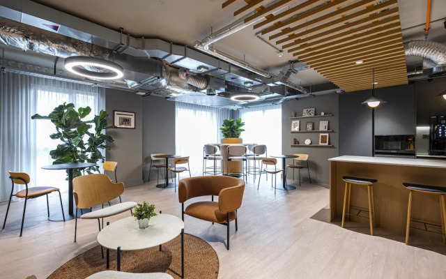 Designer Waterside Flat