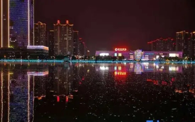 Yixinchengju Service Apartment (Luoyang Municipal Government Quanshun 186)