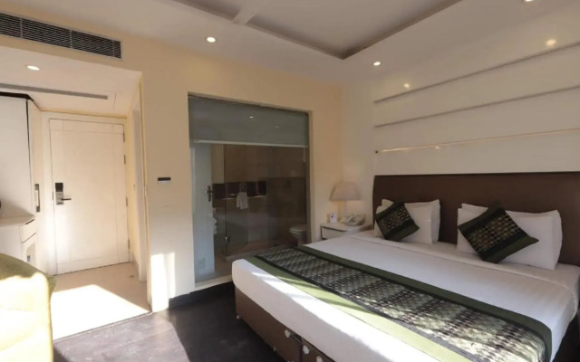 OYO 2637 Hotel Picasso Prive
