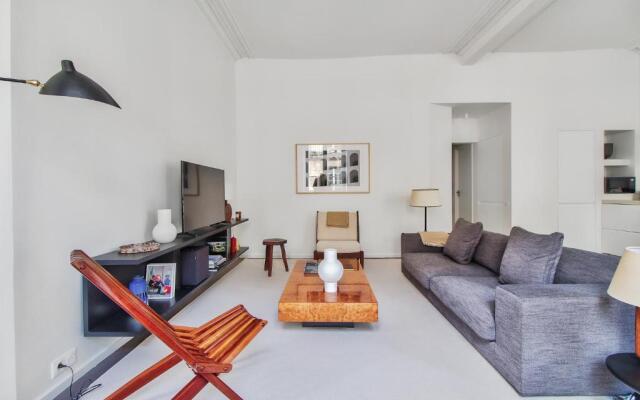 Modern Apt 3bdr/3bath - Louvre Museum/Tuileries